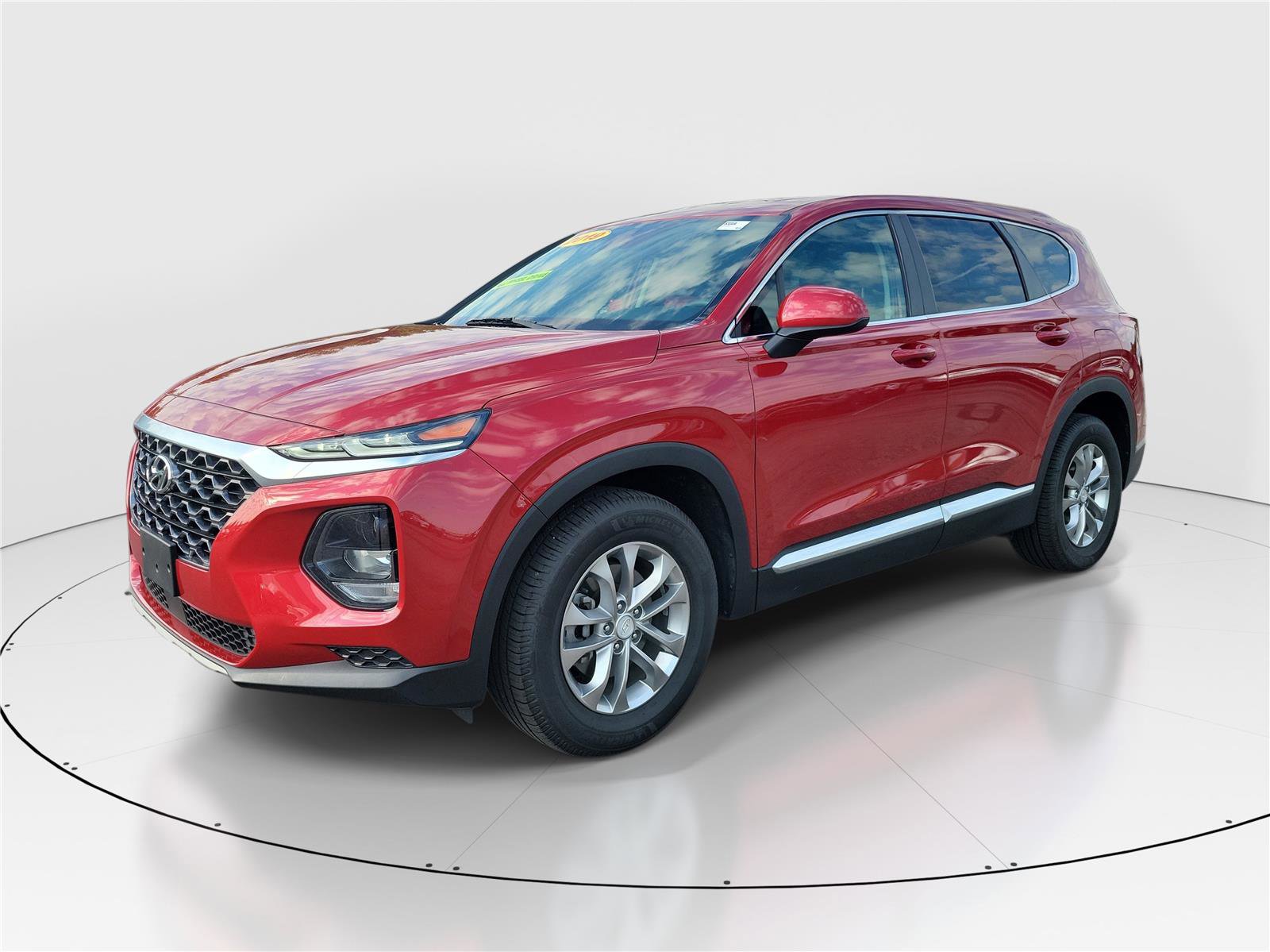 Used 2019 Hyundai Santa Fe SE AWD/4WD image 2