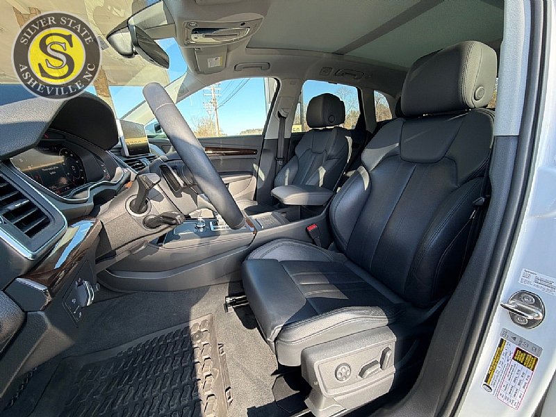 Used 2019 Audi Q5 2.0T Premium Plus w/ Premium Plus Package image 12