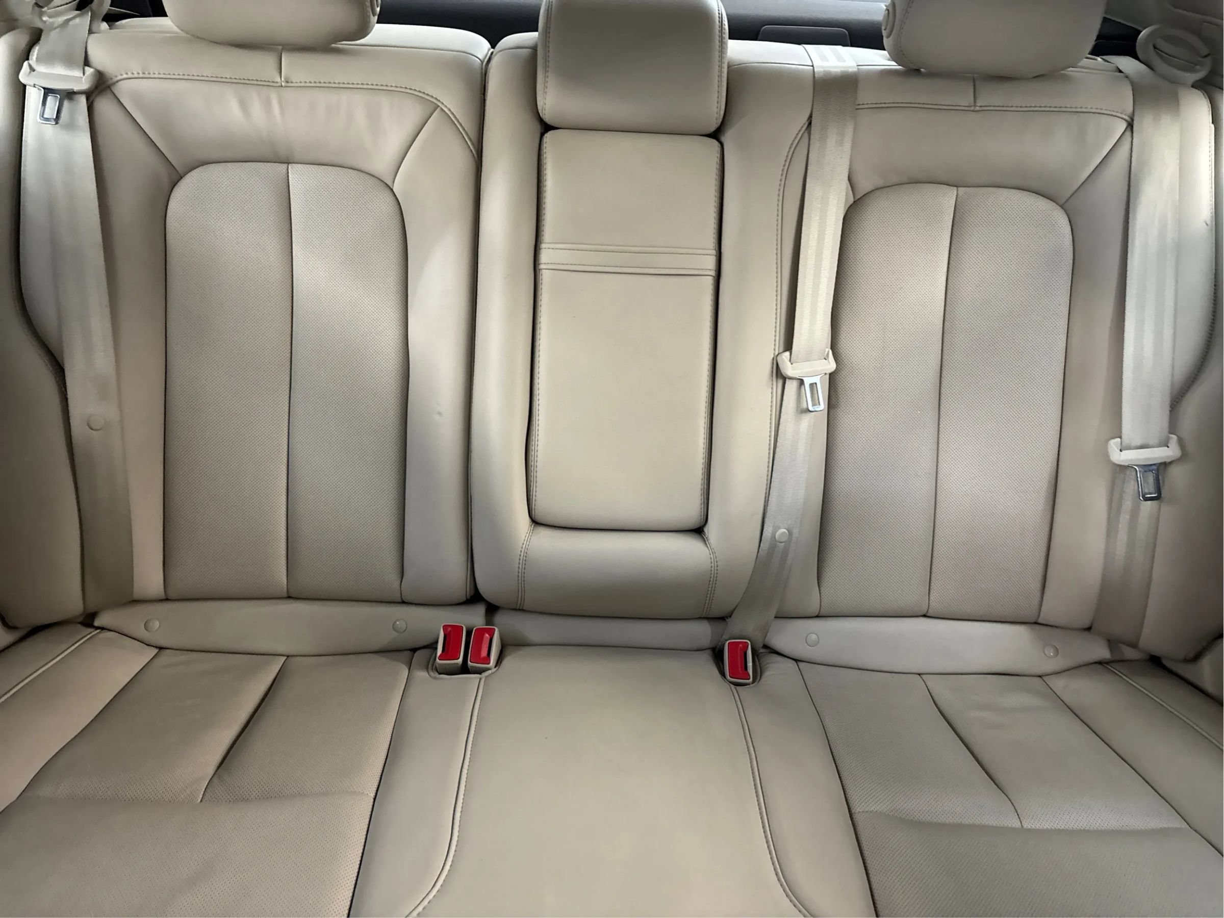 Used 2017 Lincoln Continental Select FWD image 46