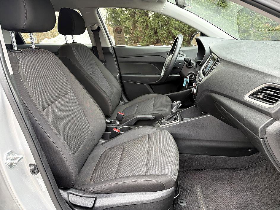 Used 2020 Hyundai Accent SE image 19