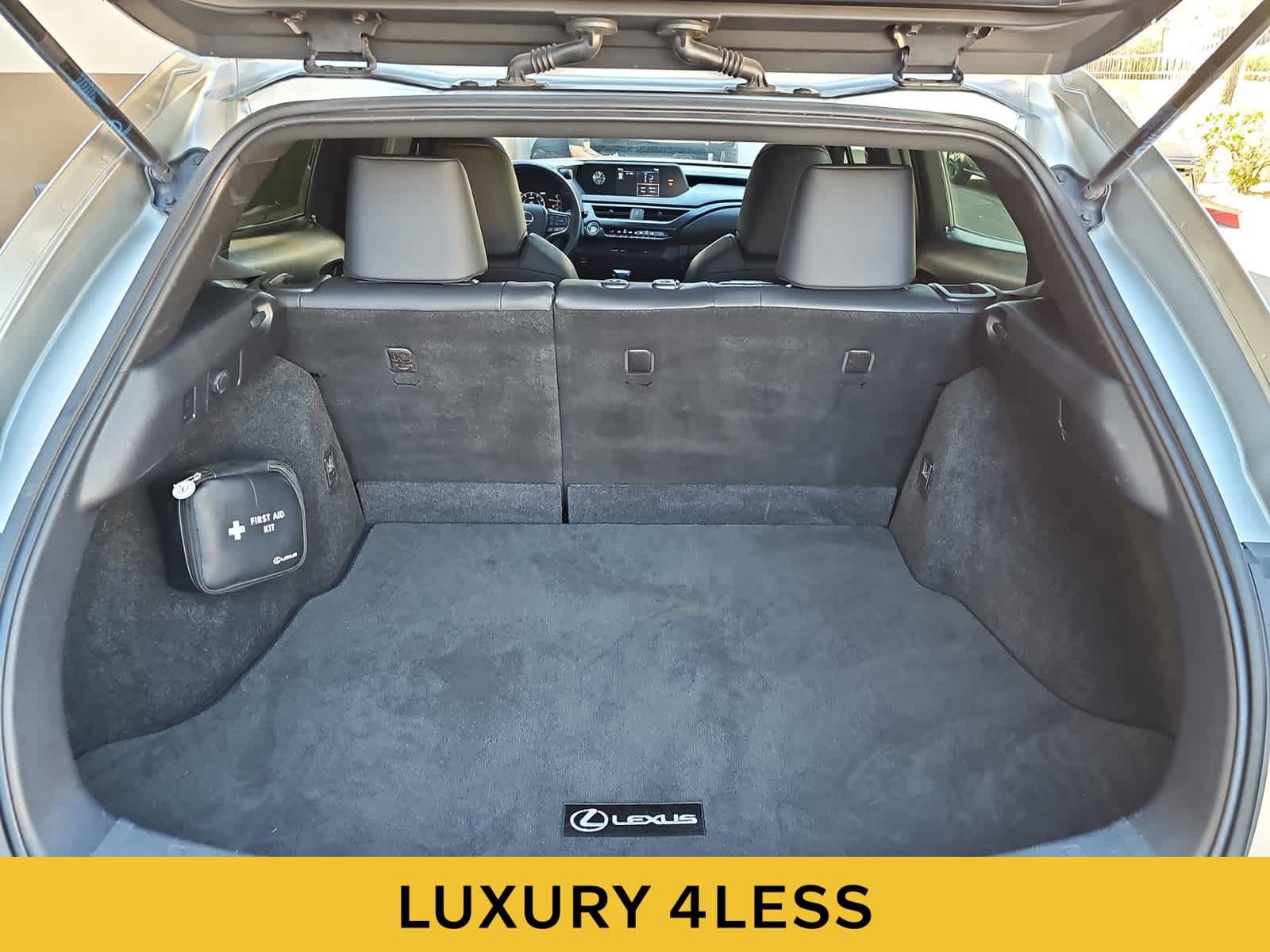 Used 2019 Lexus UX 200 w/ Accessory Package 2 FWD image 23