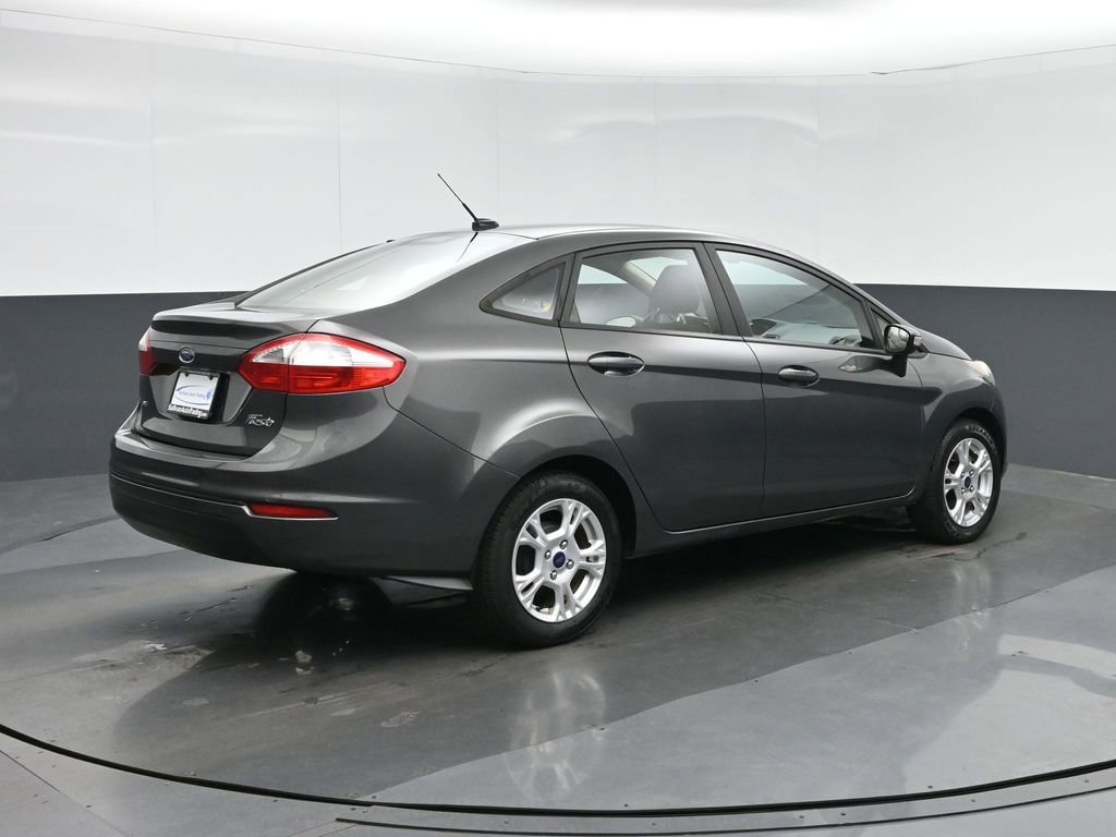 Used 2016 Ford Fiesta SE image 7