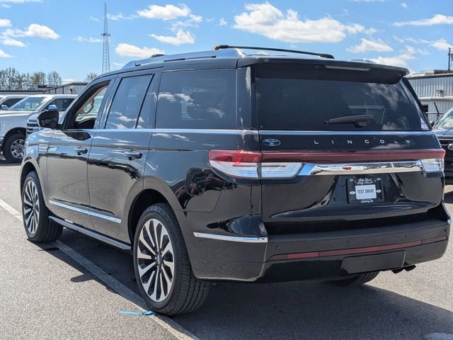 Used 2022 Lincoln Navigator Reserve image 5