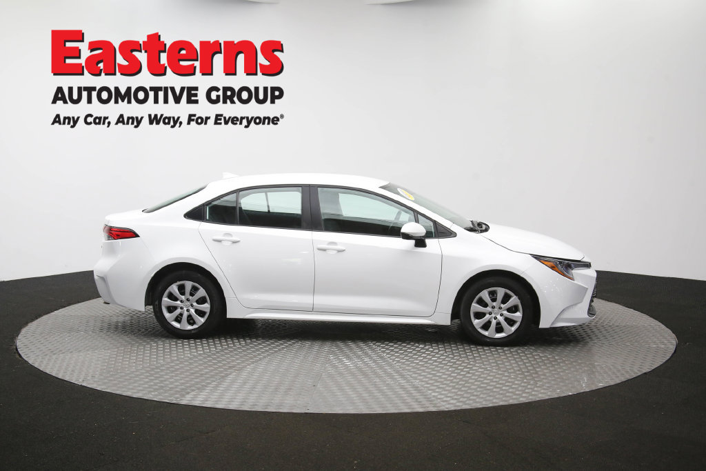 Used 2025 Toyota Corolla LE FWD image 43