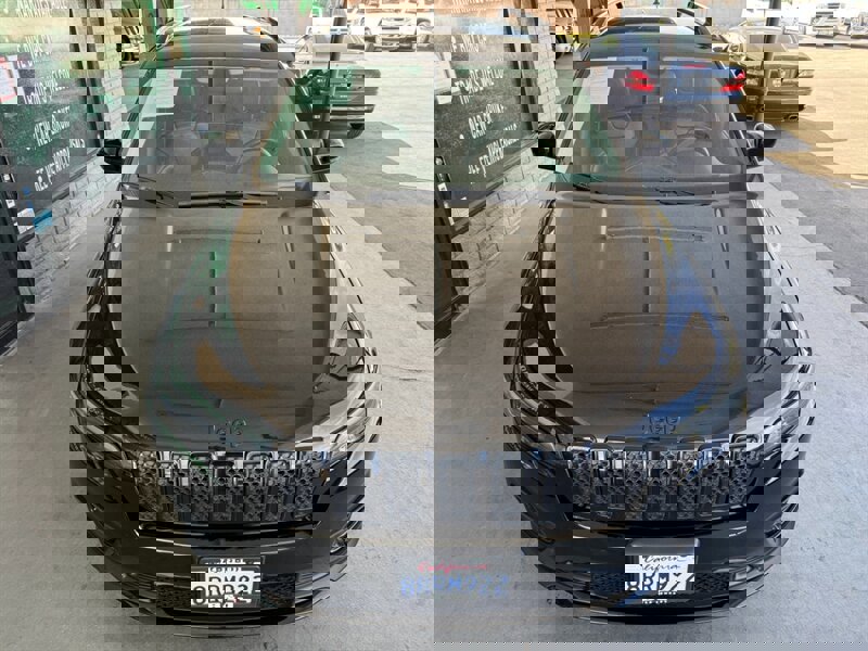 Used 2019 Jeep Cherokee Latitude Plus FWD image 13