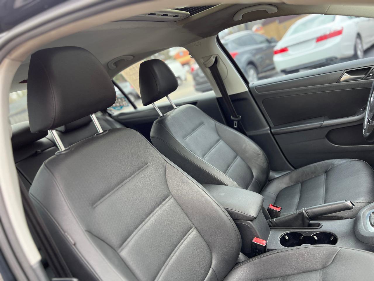 Used 2012 Volkswagen Jetta SE image 38