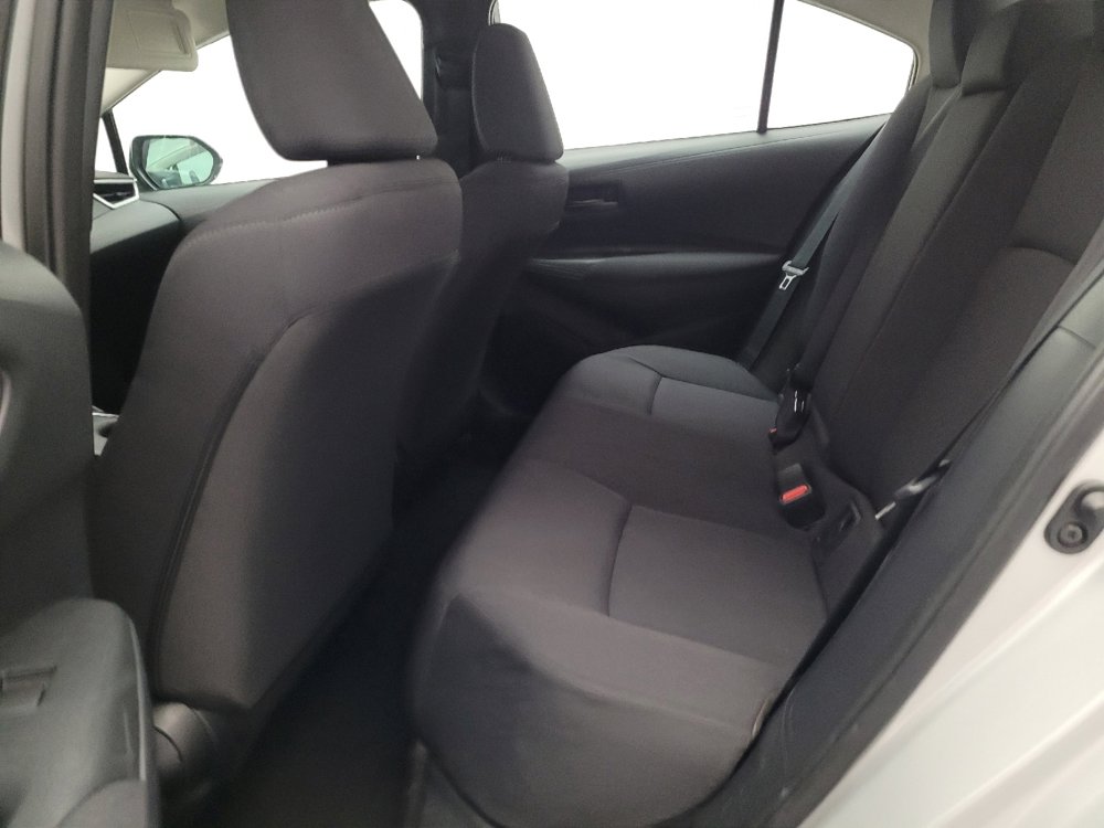 Used 2025 Toyota Corolla LE FWD image 18
