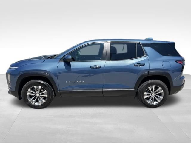 Used 2025 Chevrolet Equinox LT w/ Safety and Technology Package AWD/4WD image 3