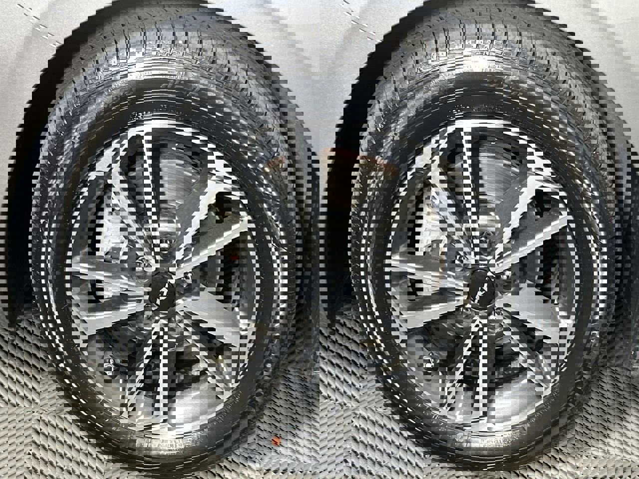 Used 2023 Kia Forte LXS w/ LXS Technology Package image 9