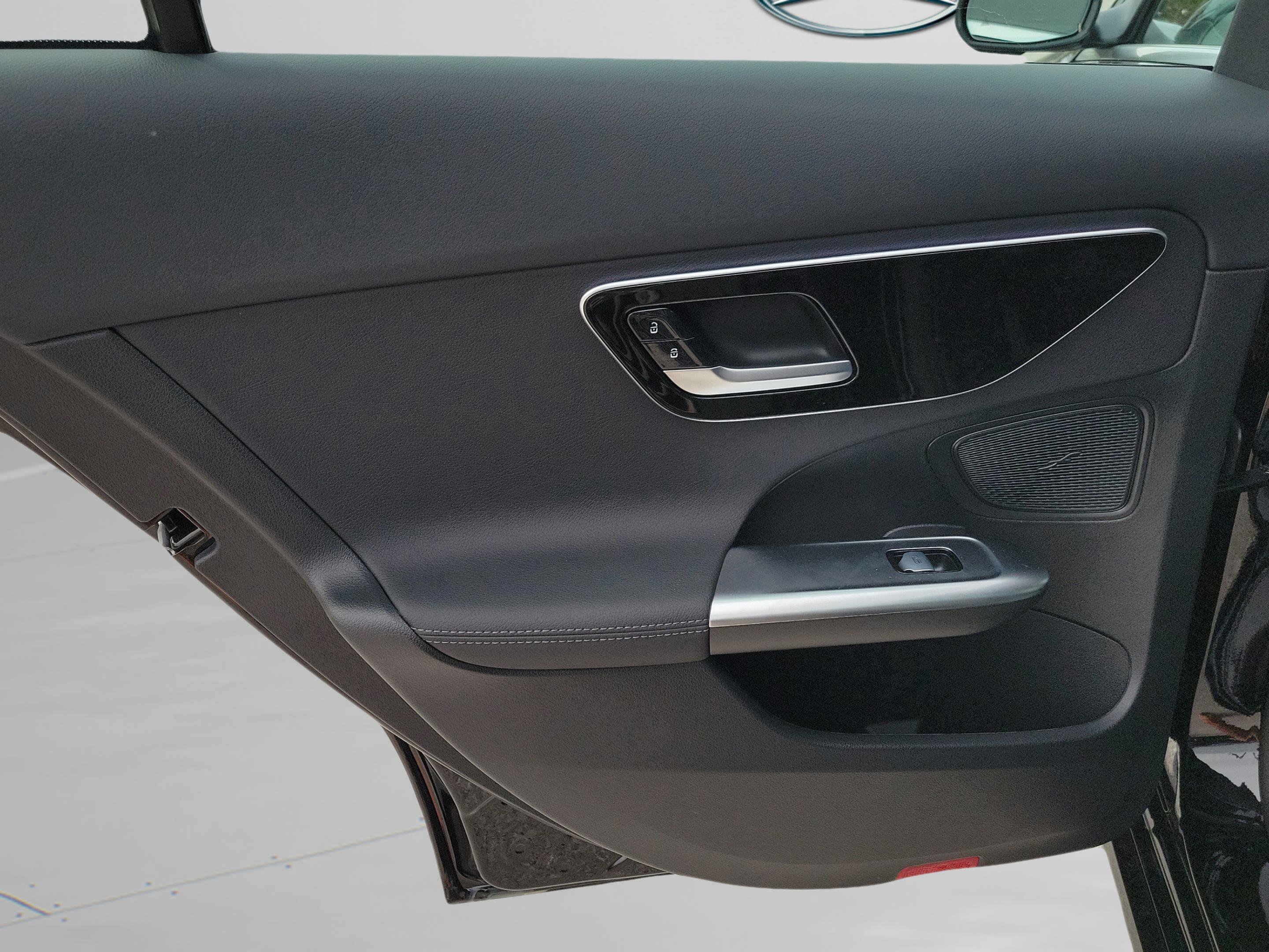 Certified 2026 Mercedes-Benz C 300 Sedan image 27