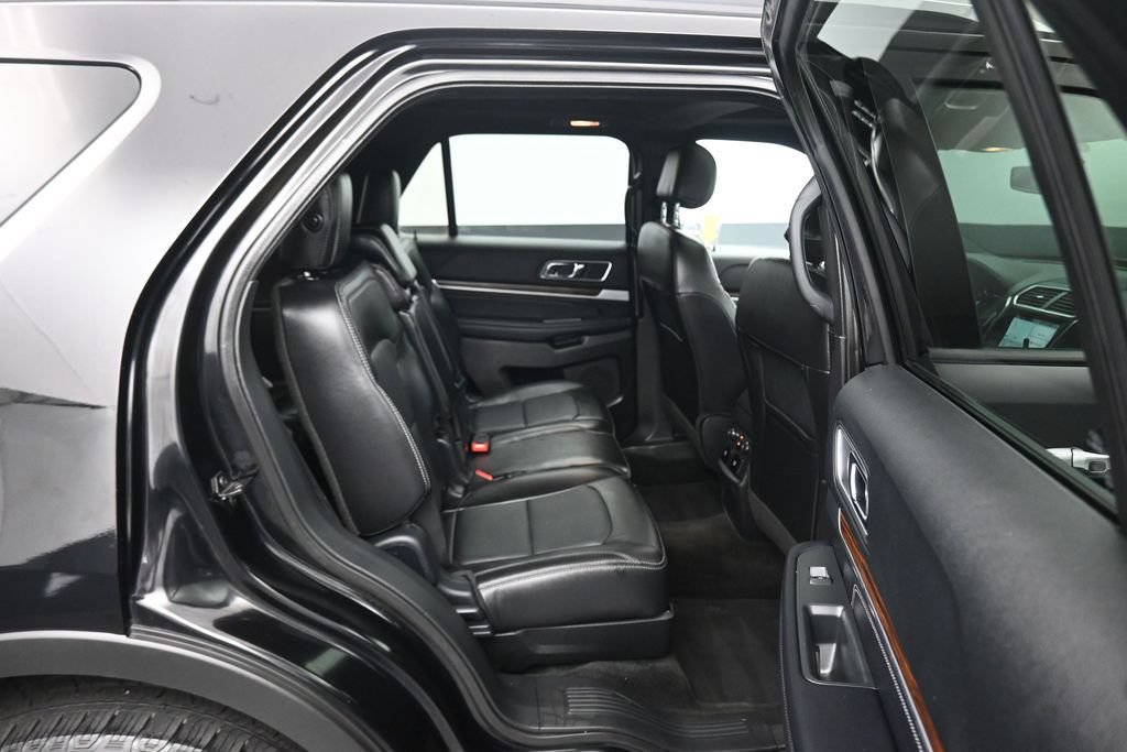 Used 2017 Ford Explorer Limited AWD/4WD image 46