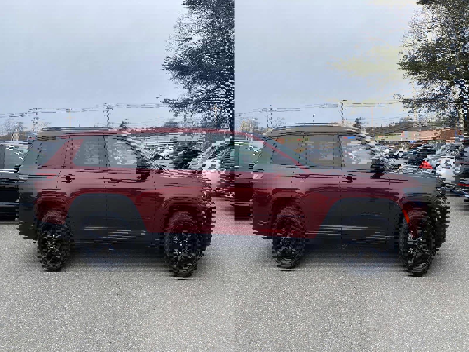 Certified 2025 Jeep Grand Cherokee L Laredo image 2