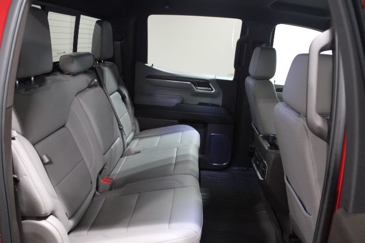 Used 2024 GMC Sierra 1500 SLT w/ SLT Premium Plus Package AWD/4WD image 31