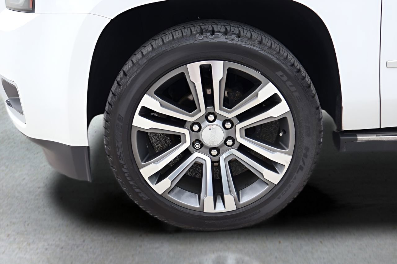 Used 2019 GMC Yukon Denali w/ Denali Ultimate Package RWD image 32