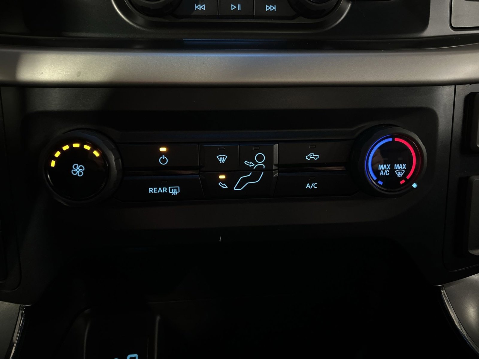 Used 2021 Ford F150 XLT image 19