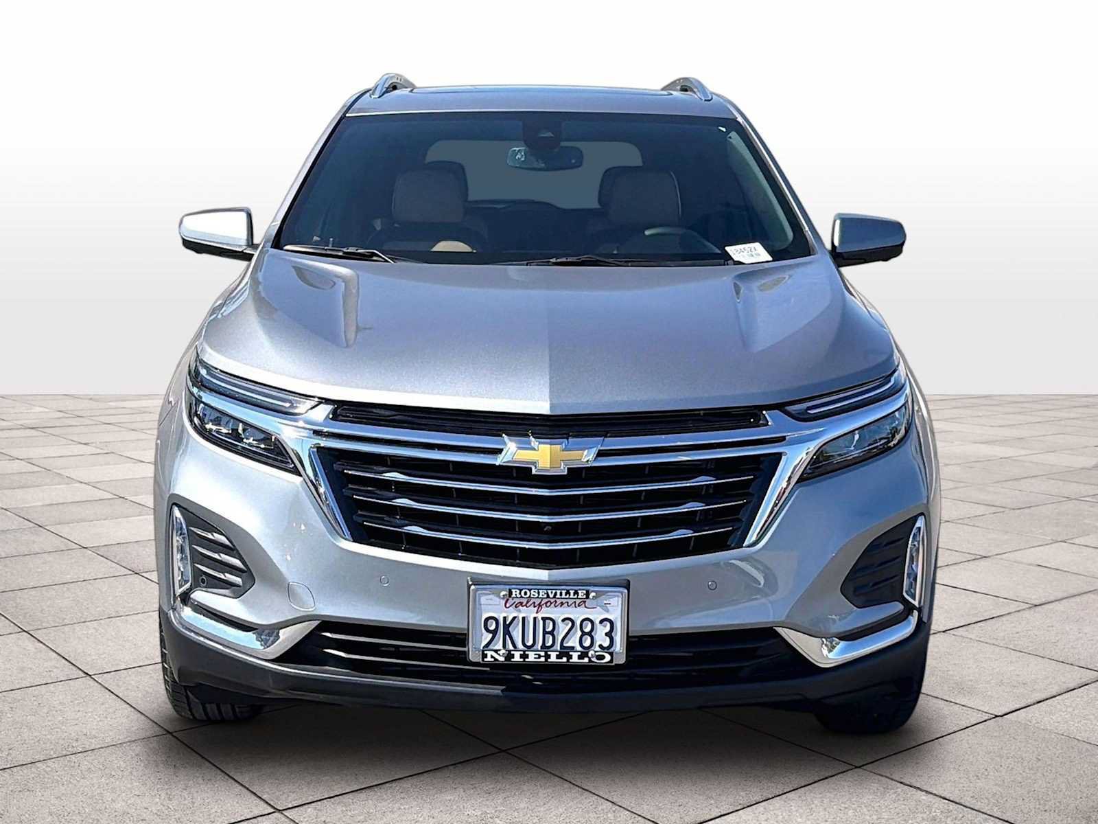 Used 2024 Chevrolet Equinox Premier AWD/4WD image 3