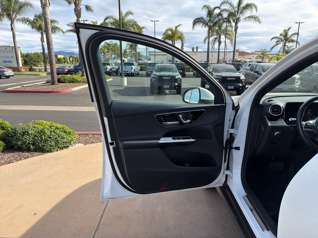 Used 2024 Mercedes-Benz GLC 300 300 Sport Utility image 11