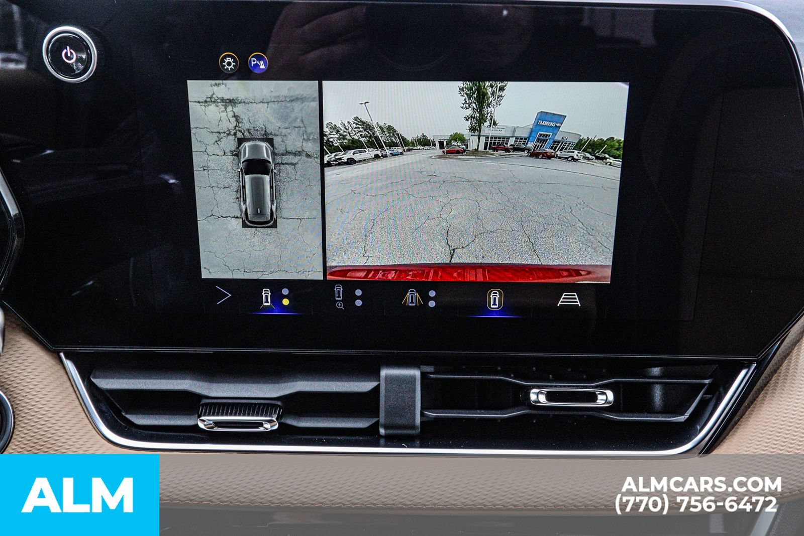 Used 2025 Chevrolet Equinox ACTIV w/ Safety and Technology Package AWD/4WD image 40