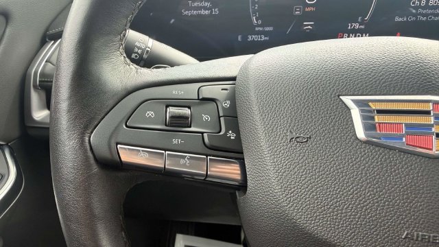 Certified 2025 Cadillac XT4 Premium Luxury AWD/4WD image 59