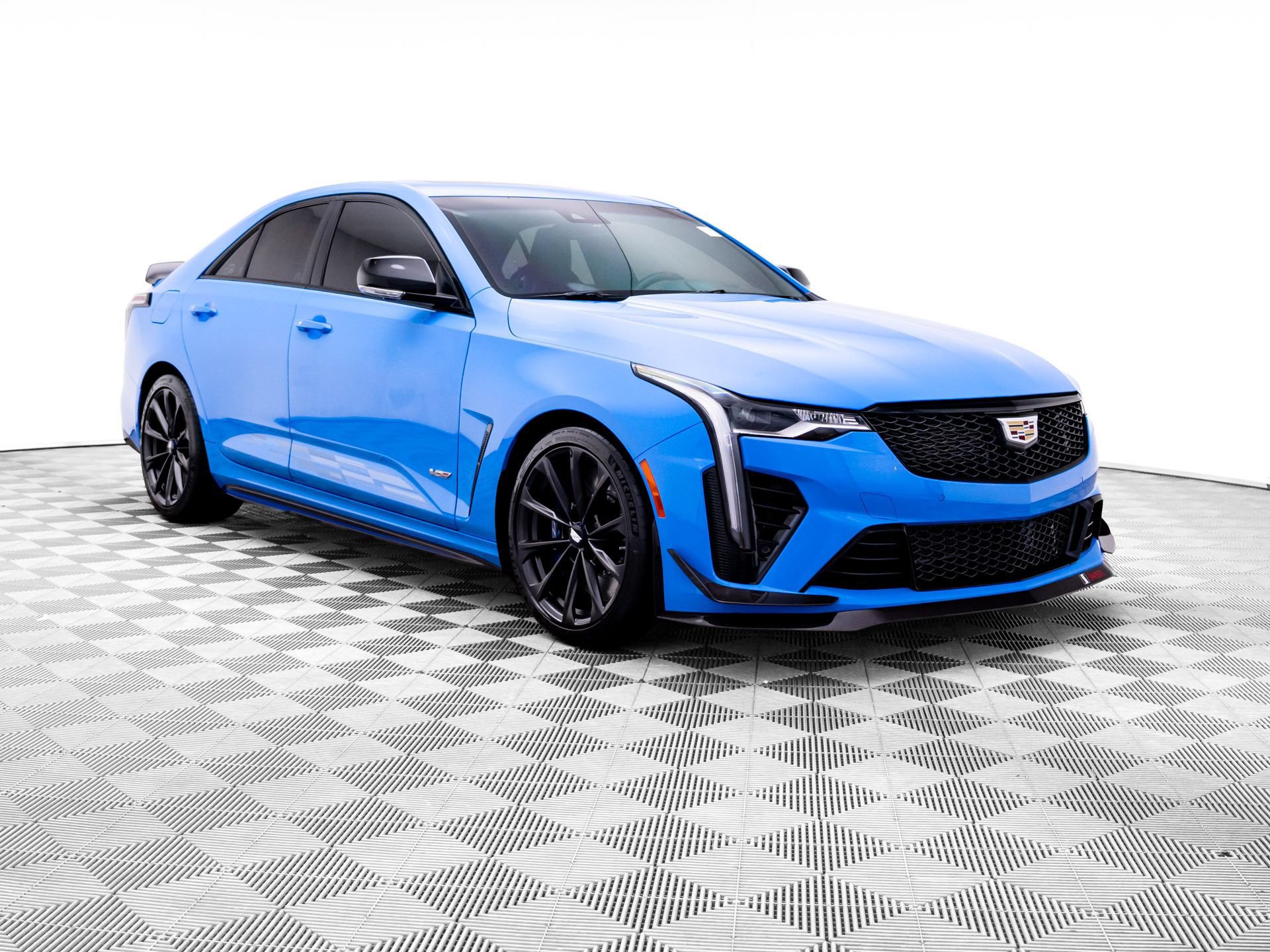 Certified 2023 Cadillac CT4 V Blackwing w/ Watkins Glen IMSA Edition RWD image 7