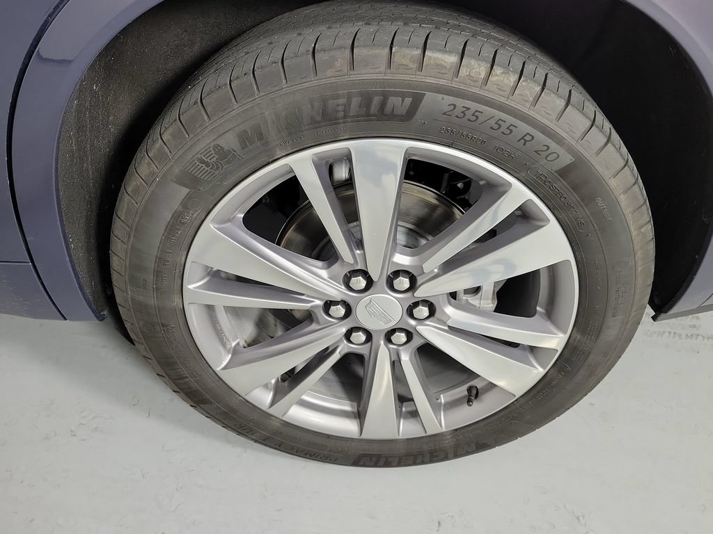 Certified 2024 Cadillac XT6 Premium Luxury FWD image 9