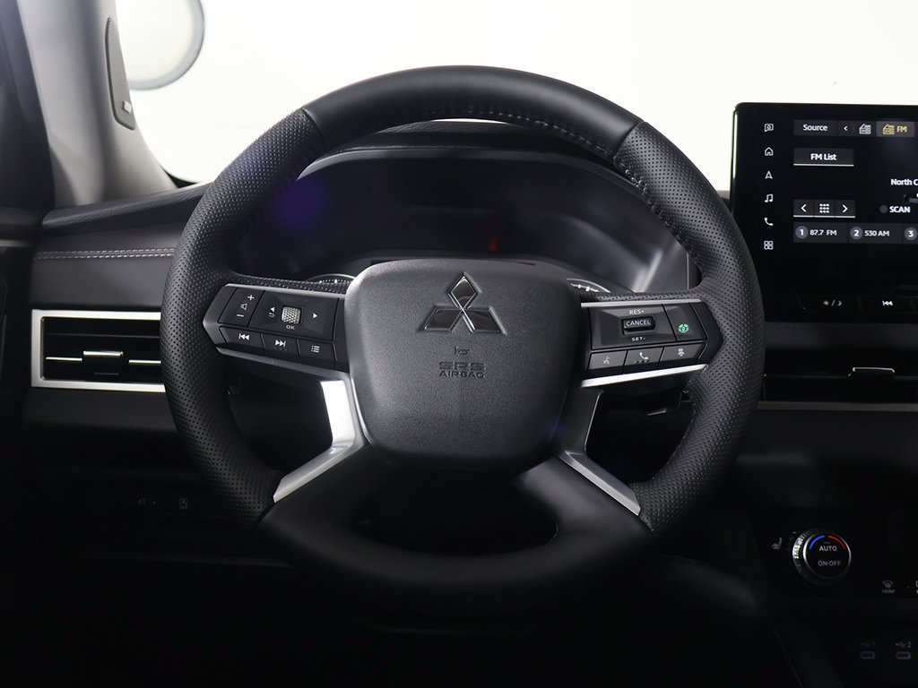 New 2026 Mitsubishi Outlander SE FWD image 39