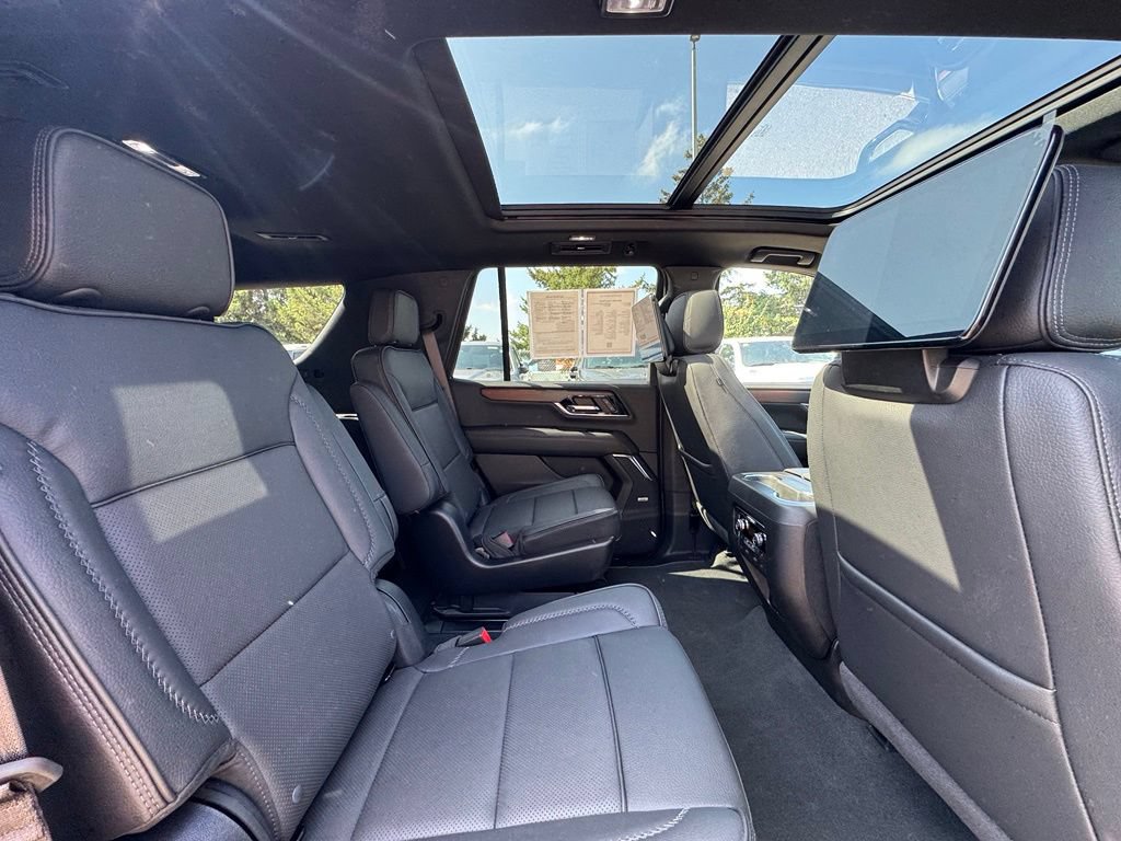 Used 2025 GMC Yukon Denali w/ Denali Reserve Package AWD/4WD image 43