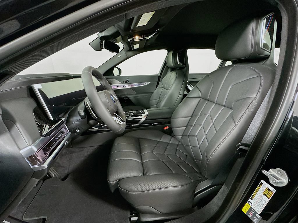 New 2026 BMW 750e xDrive AWD/4WD image 16