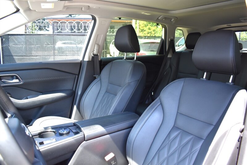 Used 2026 Nissan Rogue Platinum w/ Platinum Premium Package AWD/4WD image 11