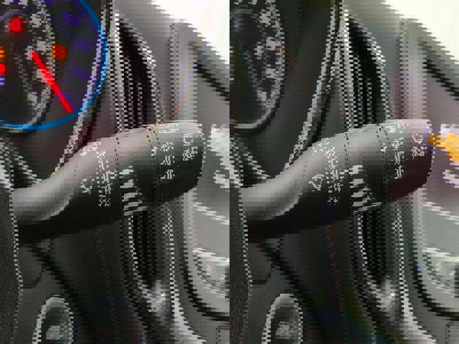 Used 2022 Chevrolet Equinox RS w/ LPO, Floor Liner Package image 26