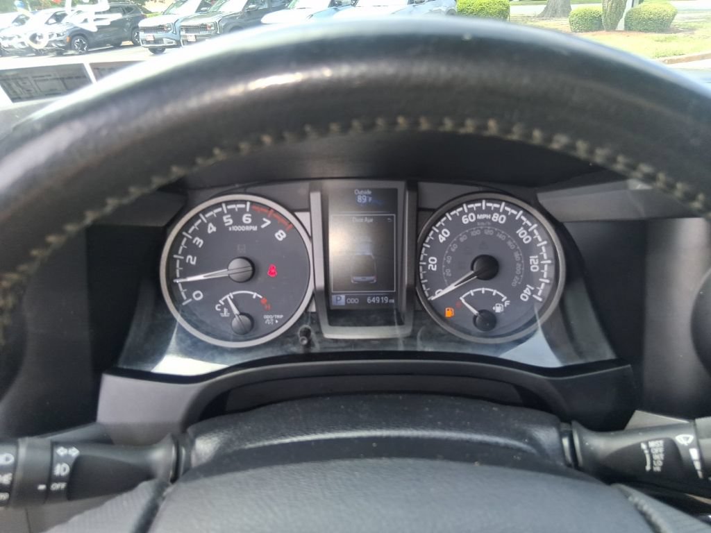 Used 2021 Toyota Tacoma TRD Off-Road AWD/4WD image 11