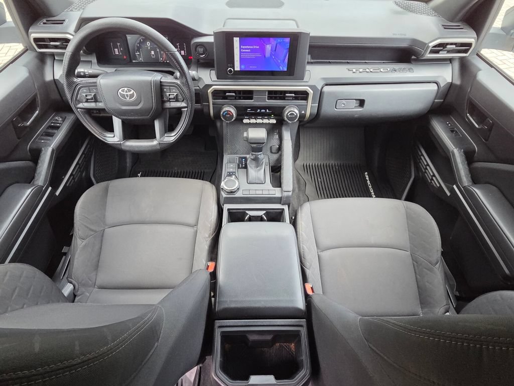 Certified 2024 Toyota Tacoma SR AWD/4WD image 4