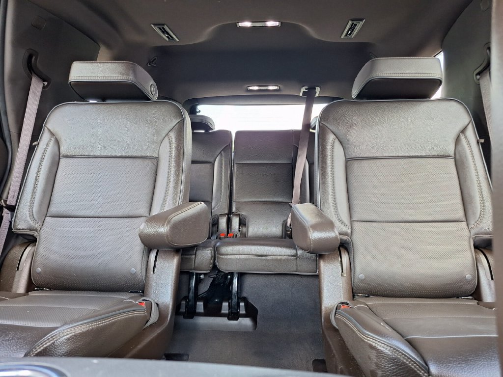 Used 2023 GMC Yukon Denali AWD/4WD image 26