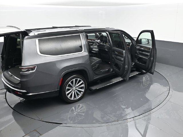 Used 2023 Jeep Grand Wagoneer L Series II AWD/4WD image 36
