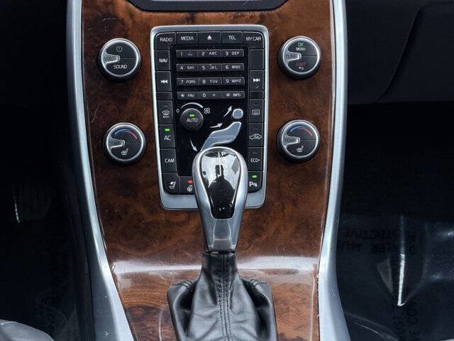 Used 2015 Volvo S80 T5 Platinum image 17