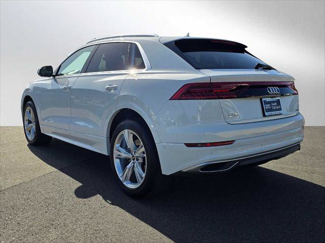 Used 2023 Audi Q8 Premium w/ Convenience Package AWD/4WD image 5