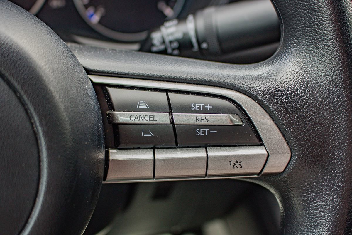 Used 2021 MAZDA MAZDA3 s FWD image 23