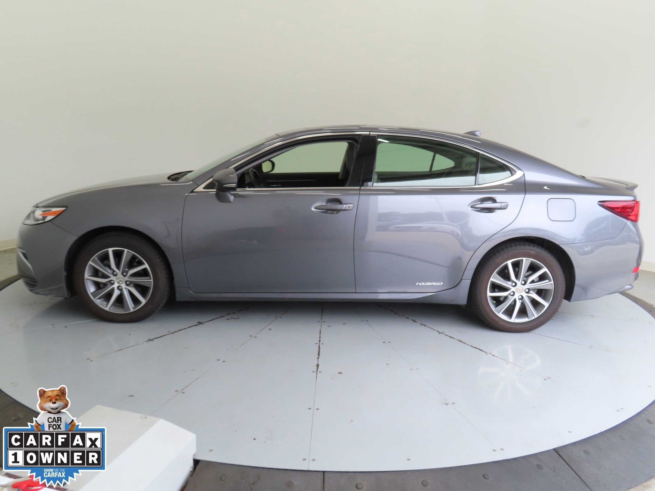 Used 2018 Lexus ES 300h w/ Luxury Package FWD image 7