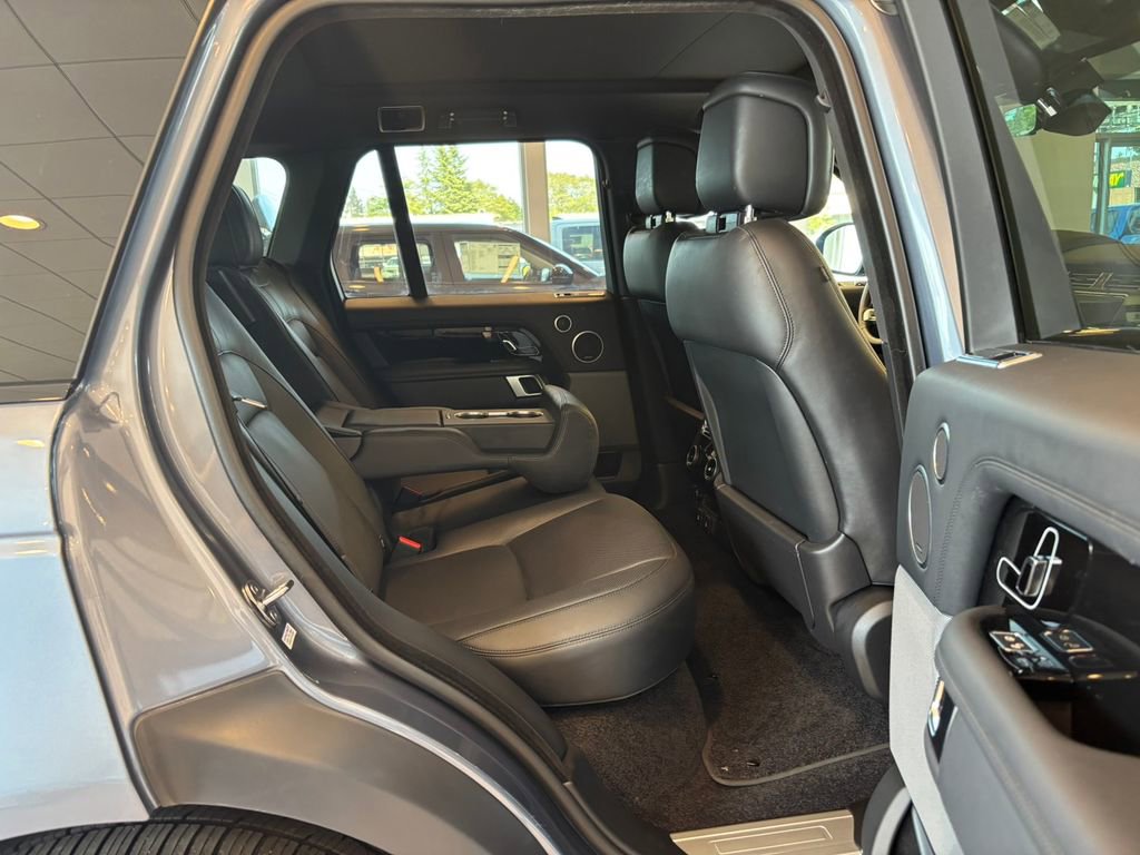 Used 2020 Land Rover Range Rover HSE AWD/4WD image 28