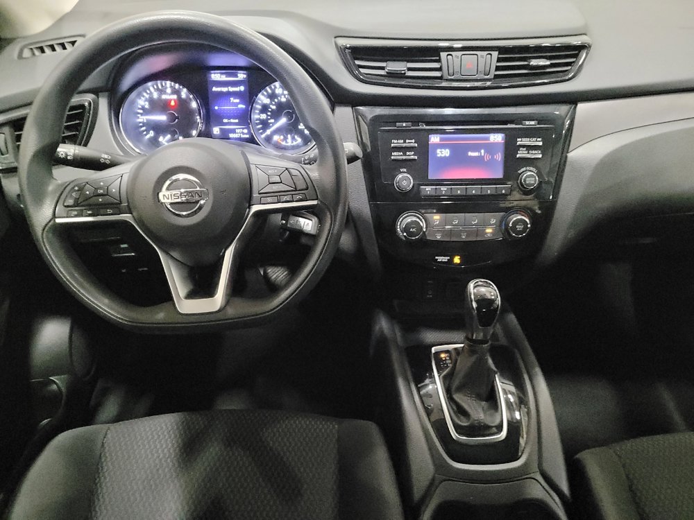 Used 2018 Nissan Rogue Sport S image 22