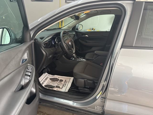 Used 2023 Buick Encore GX Preferred image 9