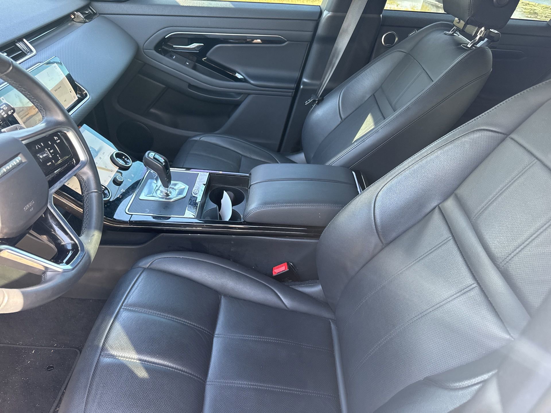 Used 2023 Land Rover Range Rover Evoque R-Dynamic S image 15