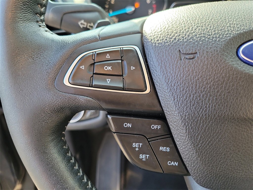 Used 2018 Ford Escape SE w/ SE Sport Appearance Package image 5