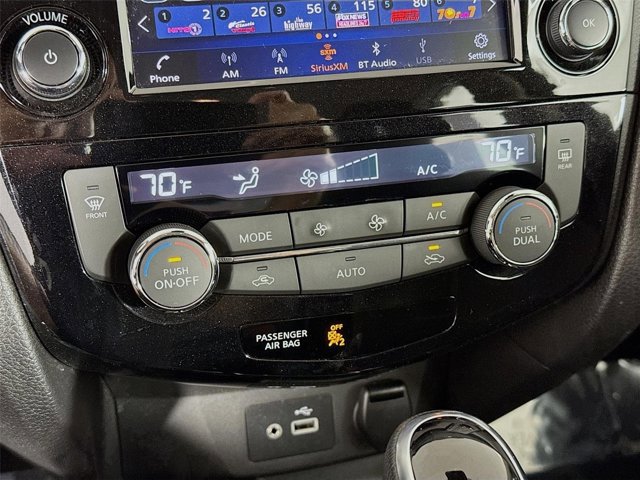 Certified 2022 Nissan Rogue Sport SL FWD image 18