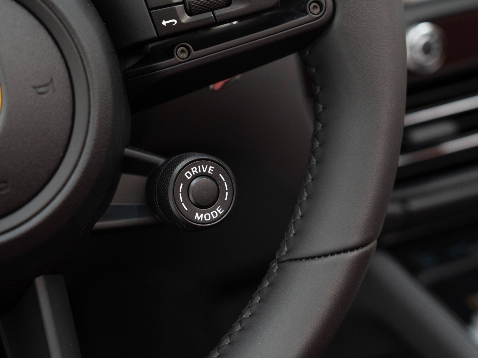 New 2026 Porsche Macan image 29