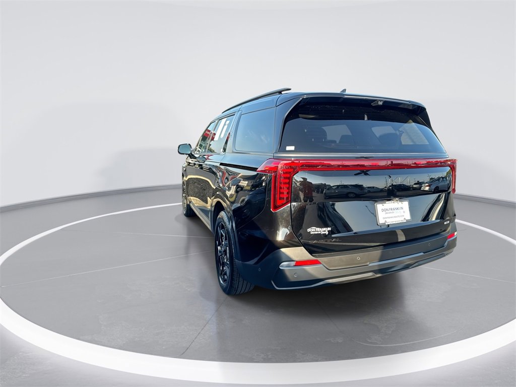 Used 2025 Kia Carnival SX Prestige image 6