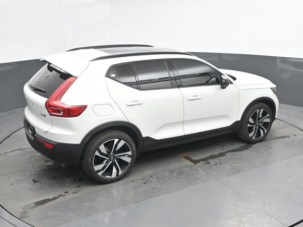 Used 2023 Volvo XC40 B5 Ultimate w/ Protection Package Premier AWD/4WD image 34