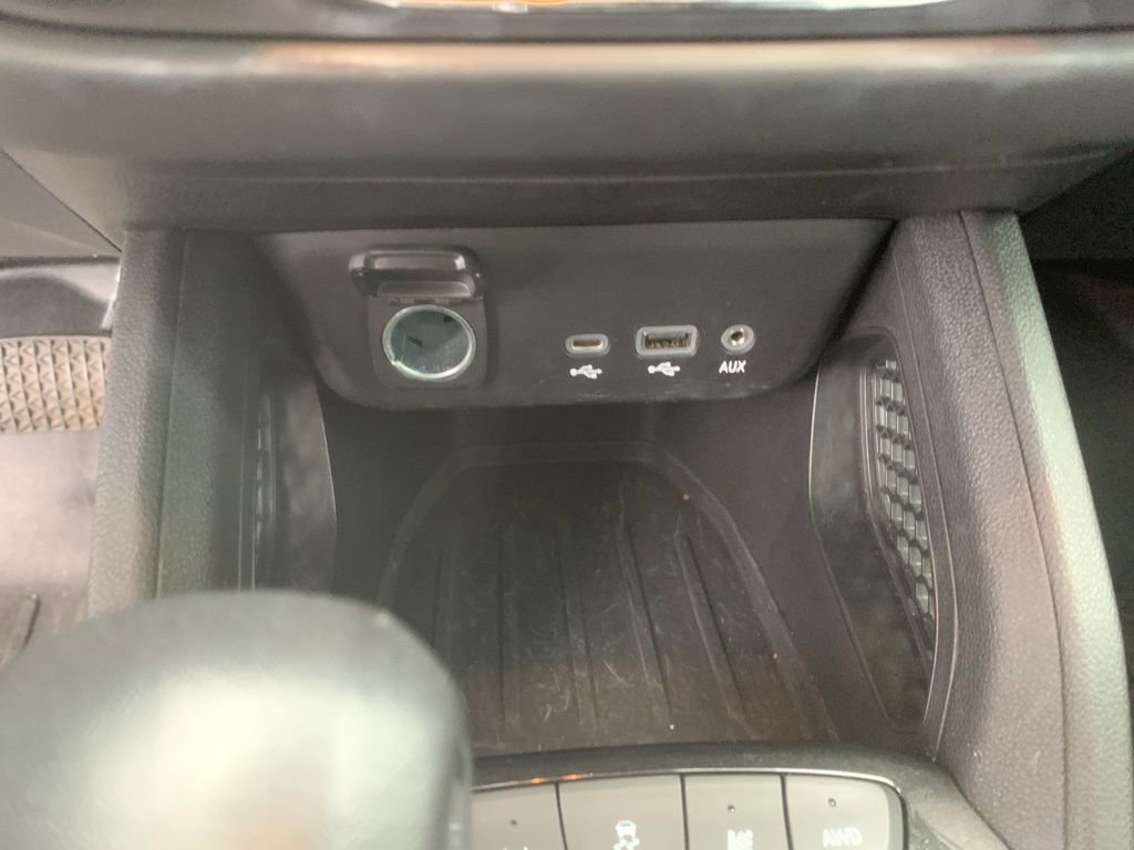 Used 2021 Chevrolet TrailBlazer LT w/ Premium Seating Package image 23