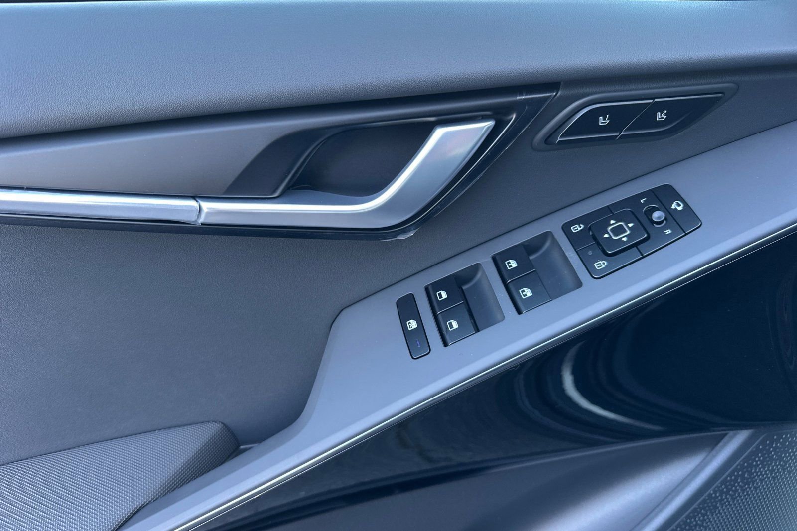 New 2026 Kia Niro SX image 11