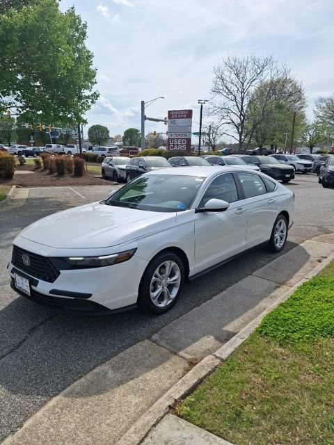 Used 2023 Honda Accord LX image 4